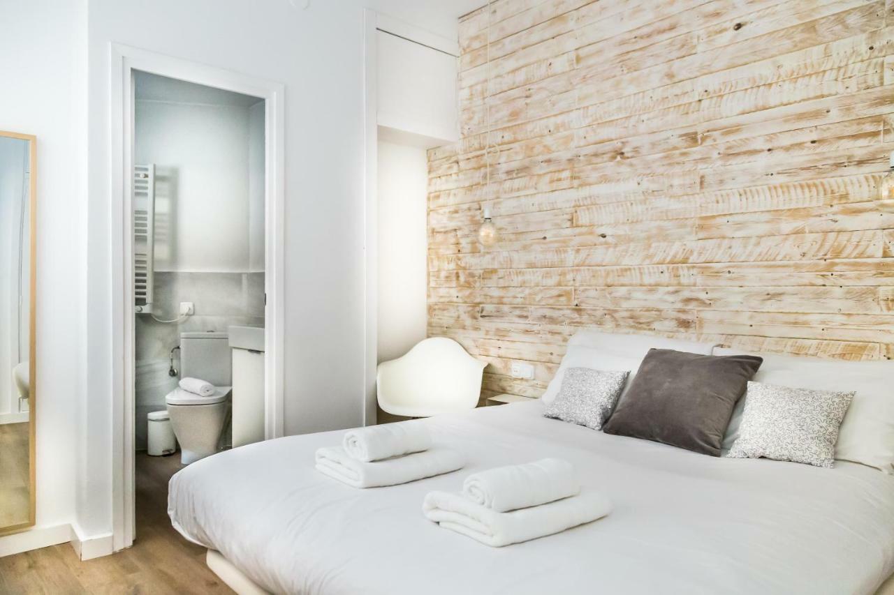 Apartamento En Gracia Barcelona Bagian luar foto