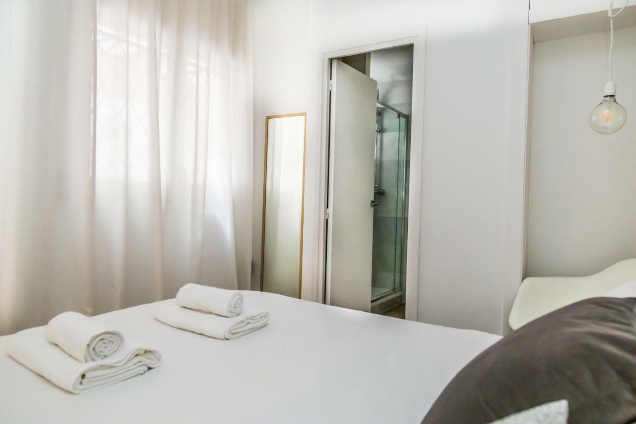 Apartamento En Gracia Barcelona Bagian luar foto